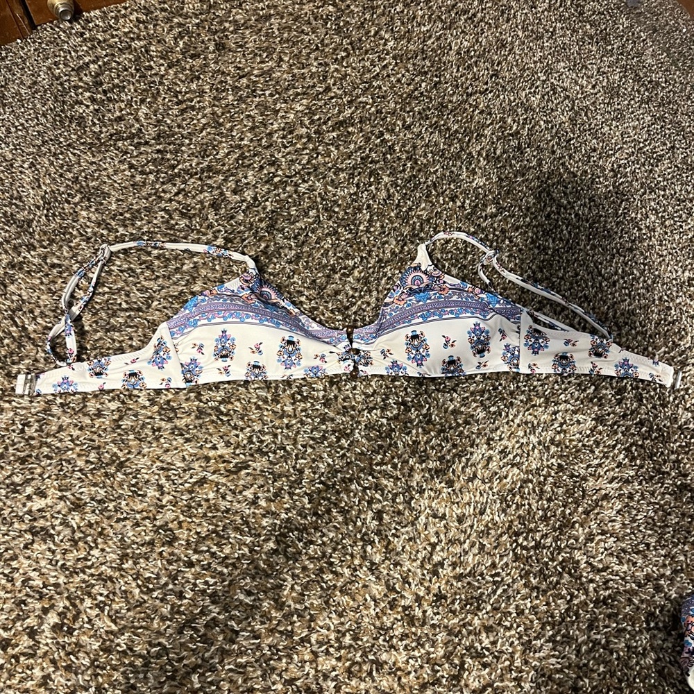 Small/medium bikini top